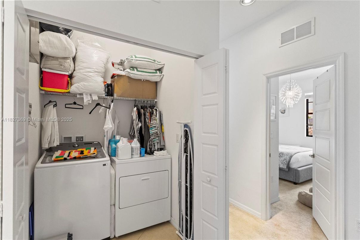 Bedroom, Interior, Utility Closets, Washer