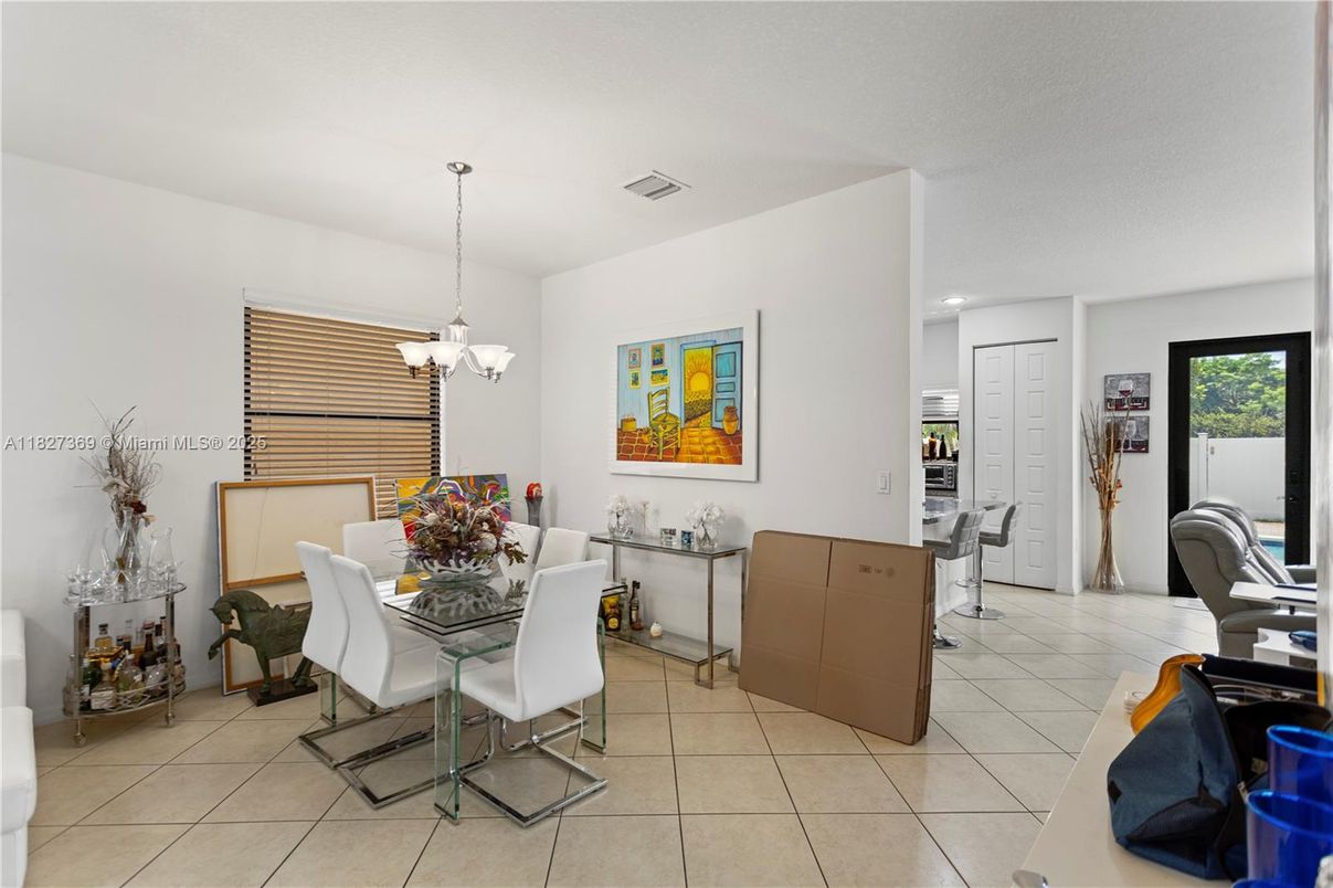 Chandelier, Dining room, Interior, Recessed Lighting
