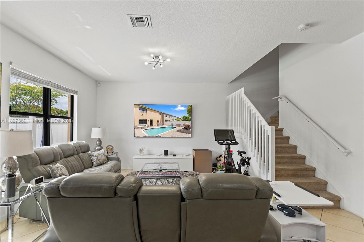 Fitness Equipment, Interior, Living room