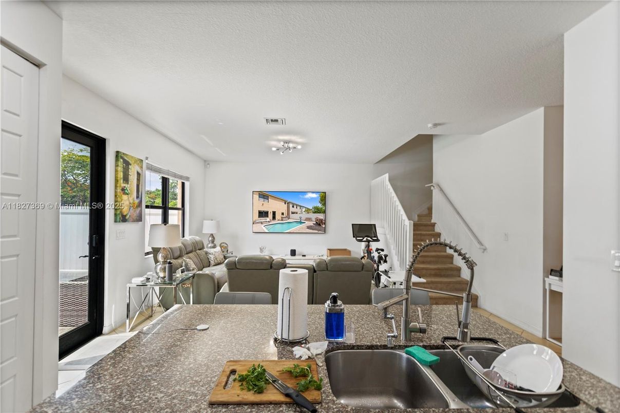 Fitness Equipment, Interior, Living room