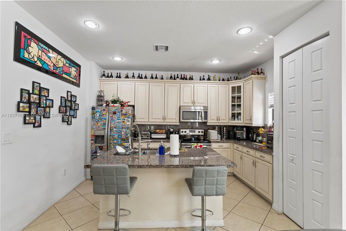 Interior, Kitchen, Recessed Lighting