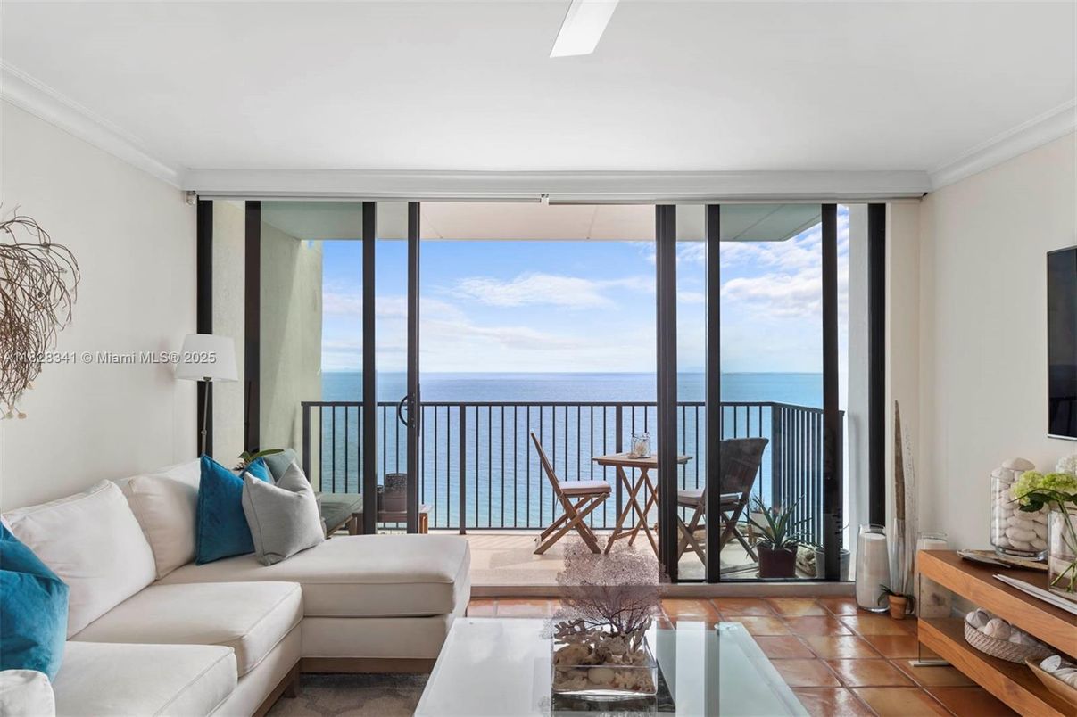 Water, Interior, Living room, Other