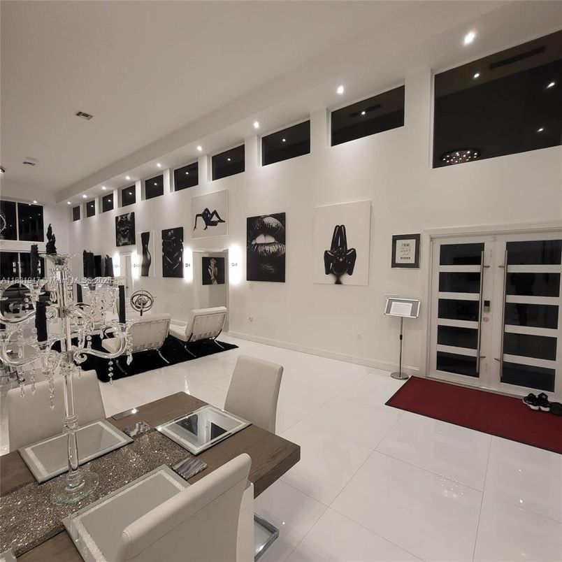 Interior, Recessed Lighting