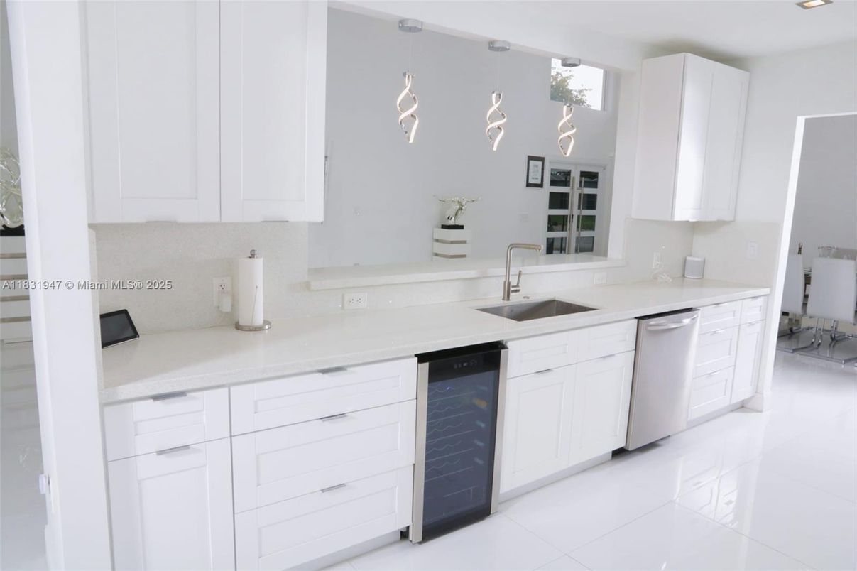 Interior, Kitchen, Recessed Lighting