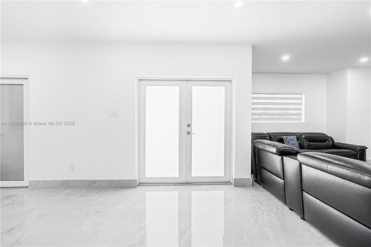 Interior, Living room, Marble, Recessed Lighting