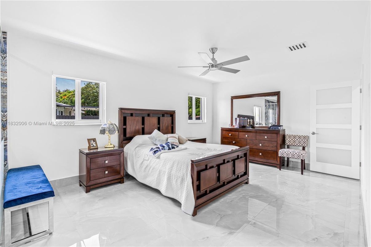 Bedroom, Interior, Marble