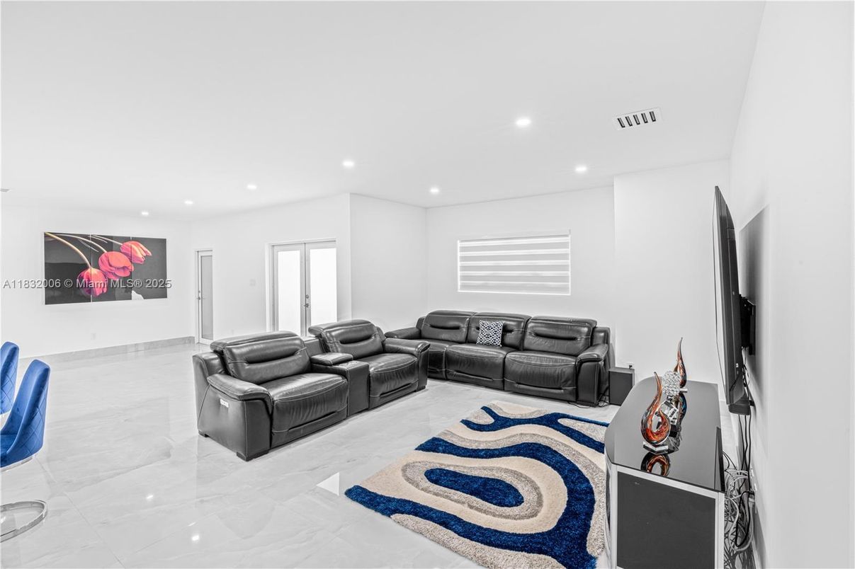Interior, Living room, Recessed Lighting