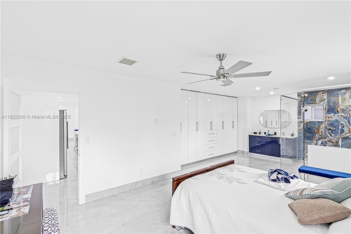 Bedroom, Interior, Marble, Recessed Lighting