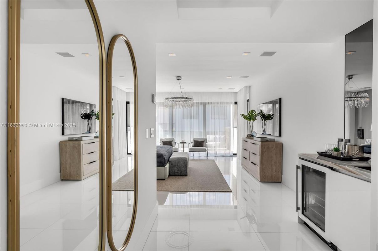 Chandelier, Interior, Marble, Recessed Lighting