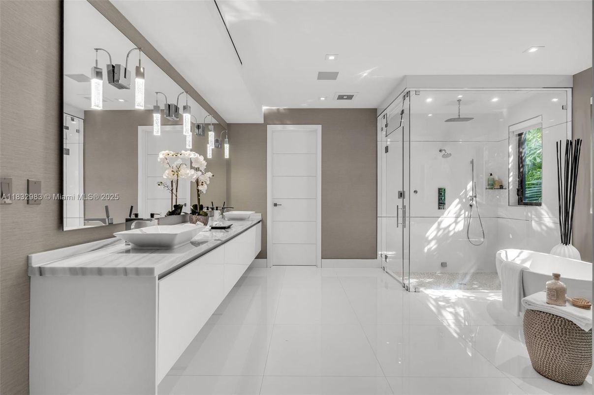 Bathroom, Dual Sink Vanities, Free Standing Baths, Glass Shower, Interior, Recessed Lighting