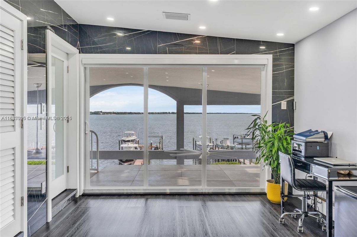 Home Office, Interior, Marble Walls, Recessed Lighting, Water, Wood Texture Flooring
