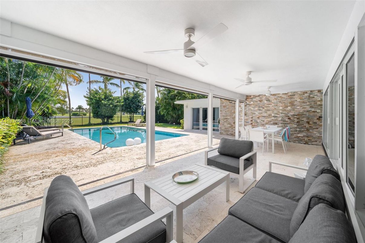 Dining room, Interior, Living room, Pool, Stone Walls, Sun Room
