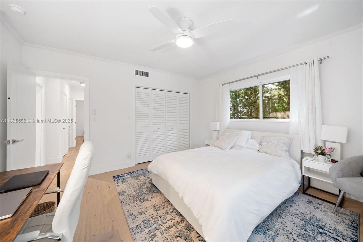 Bedroom, Home Office, Interior, Wood Texture Flooring
