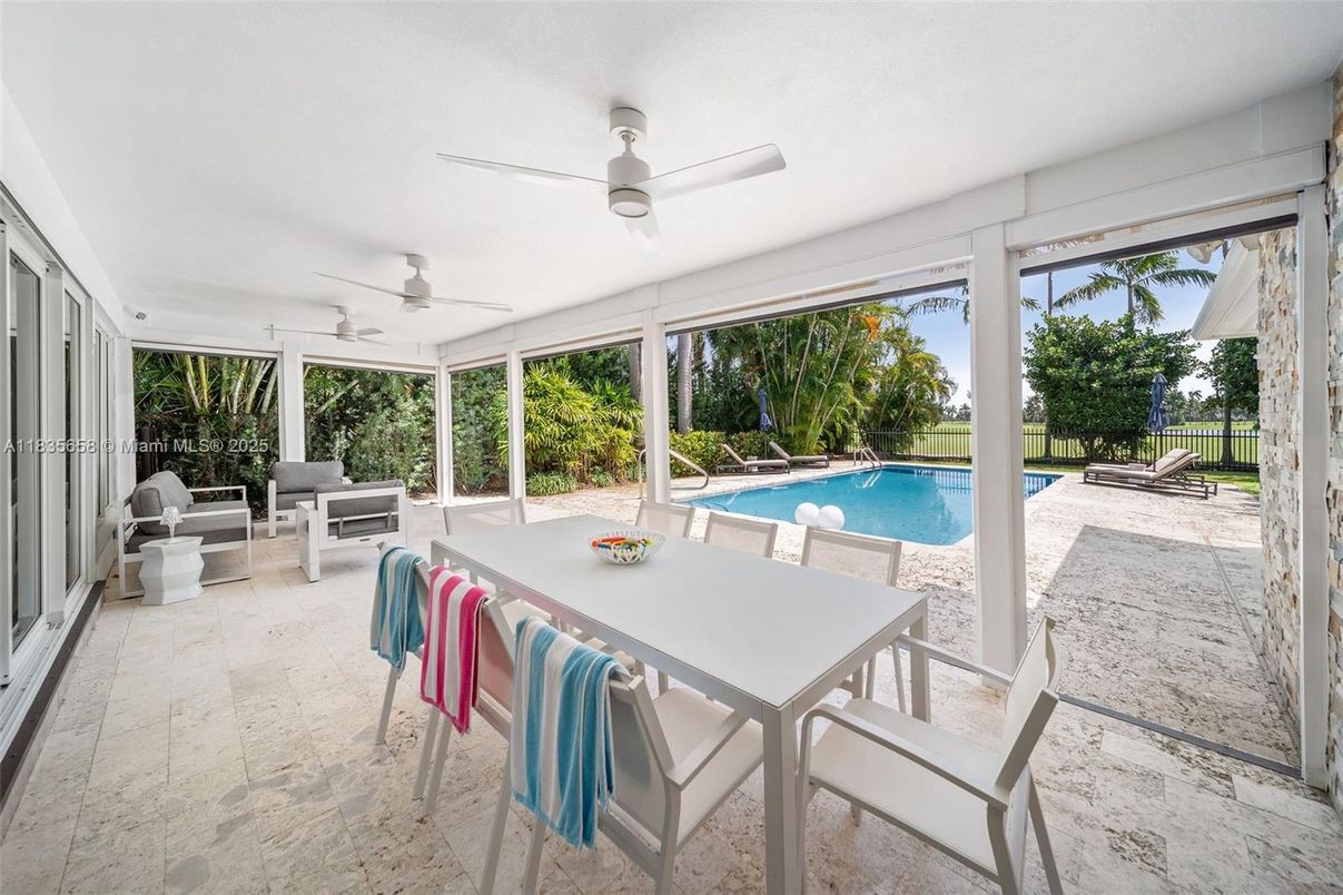Dining room, Interior, Pool, Sun Room