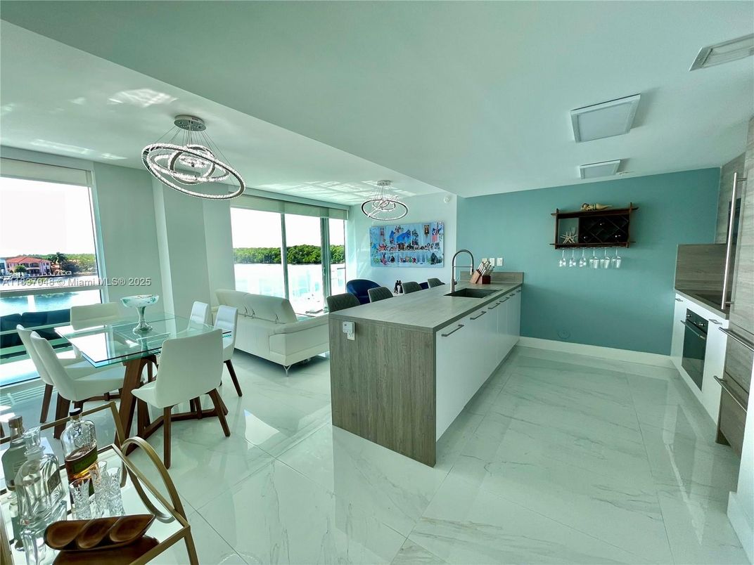 Dining room, Interior, Kitchen, Living room, Marble, Pendant Lights, Water