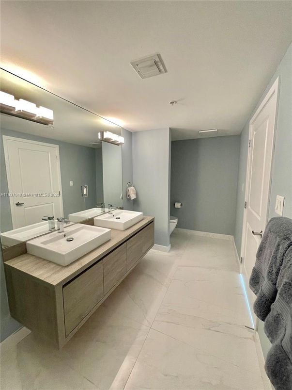 Bathroom, Dual Sink Vanities, Interior, Marble