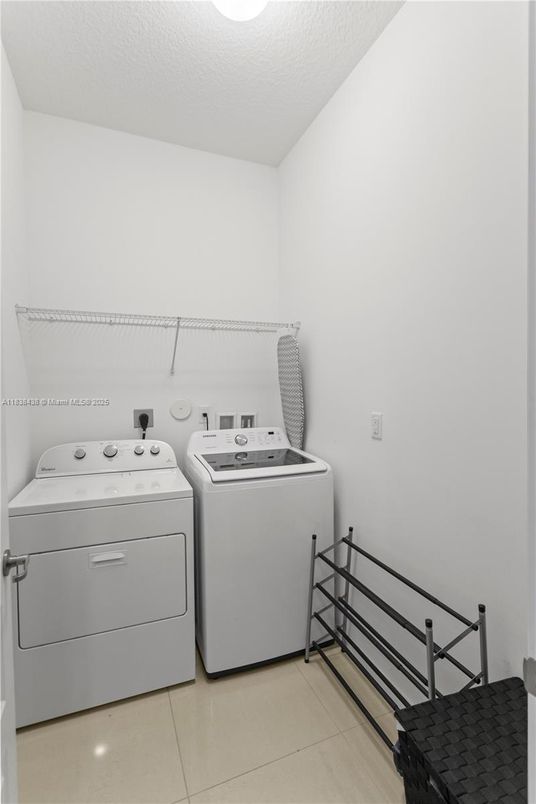 Interior, Washer
