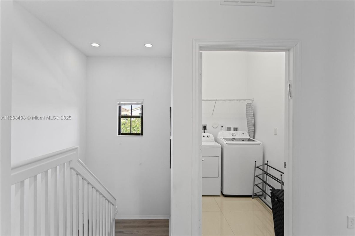 Interior, Recessed Lighting, Utility Closets, Washer, Wood Texture Flooring