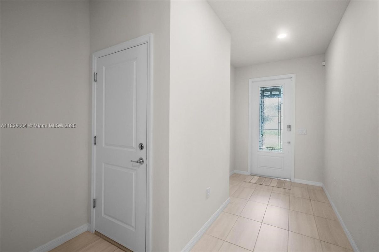 Interior, Recessed Lighting