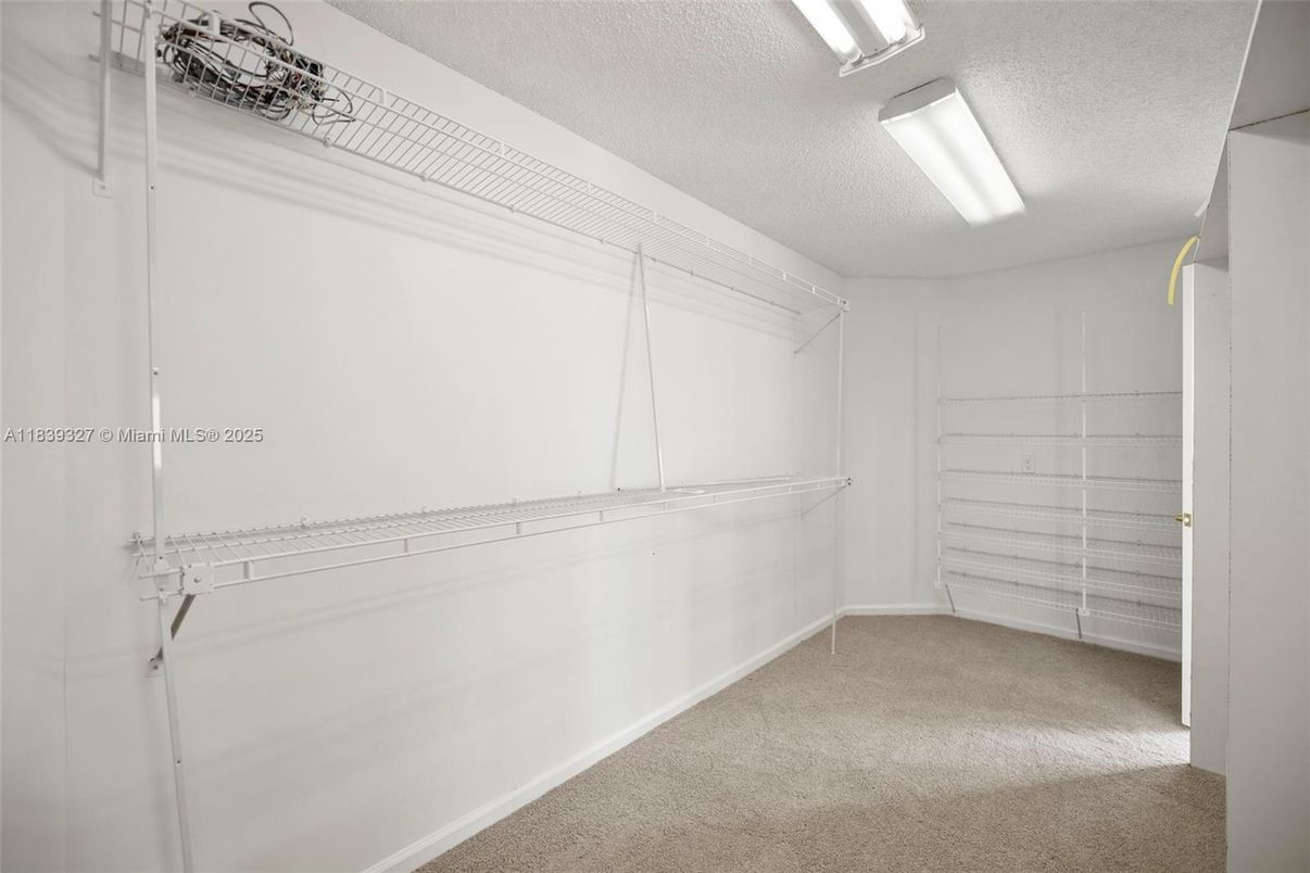 Interior, Walk-in Closets