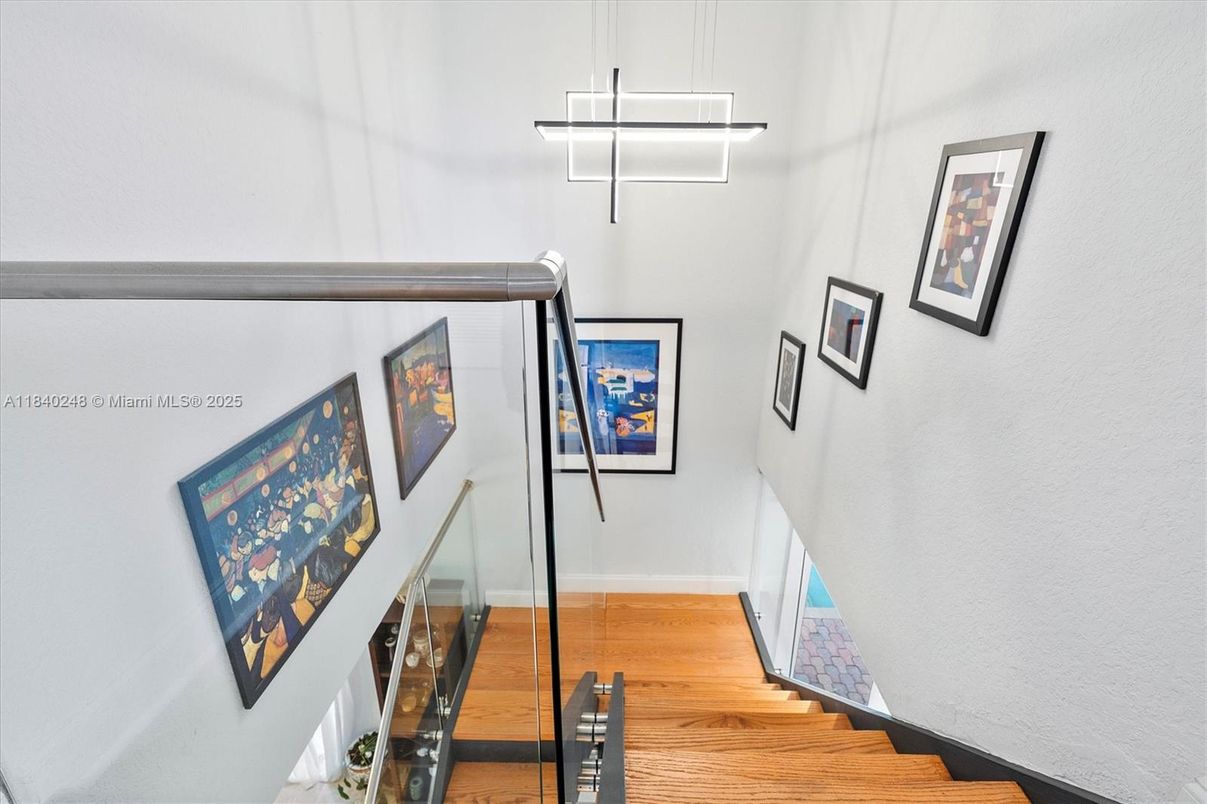 Interior, Pendant Lights, Wood Texture Flooring