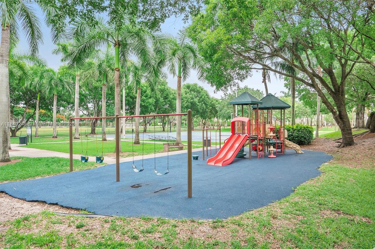 Backyard, Exterior, Playground