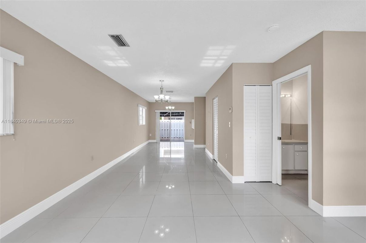 Chandelier, Empty room, Interior
