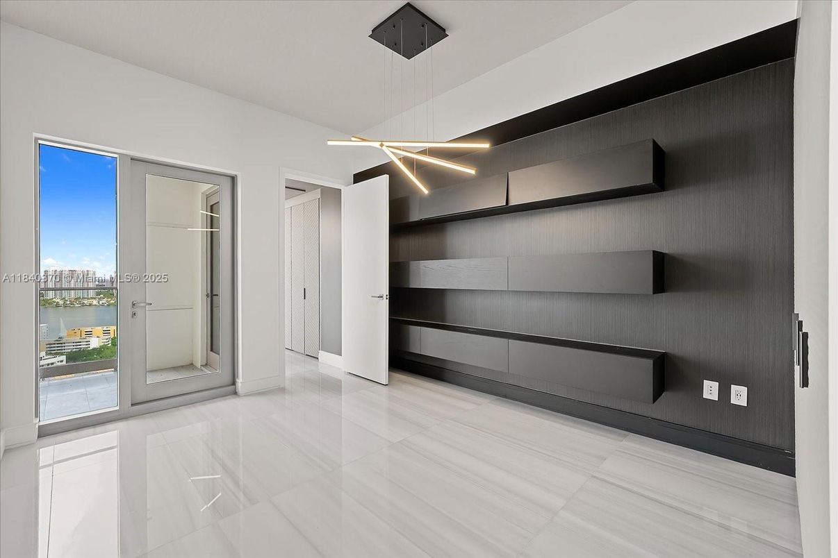 Interior, Pendant Lights, Water
