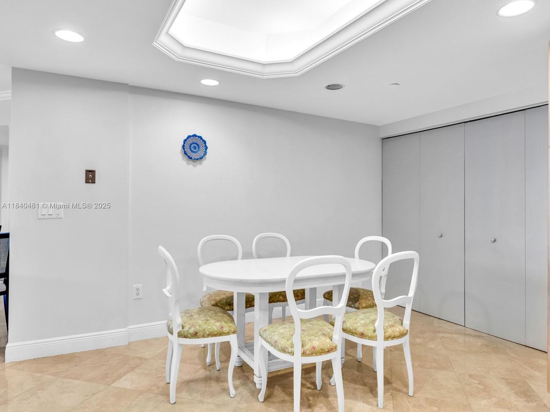 Interior, Recessed Lighting
