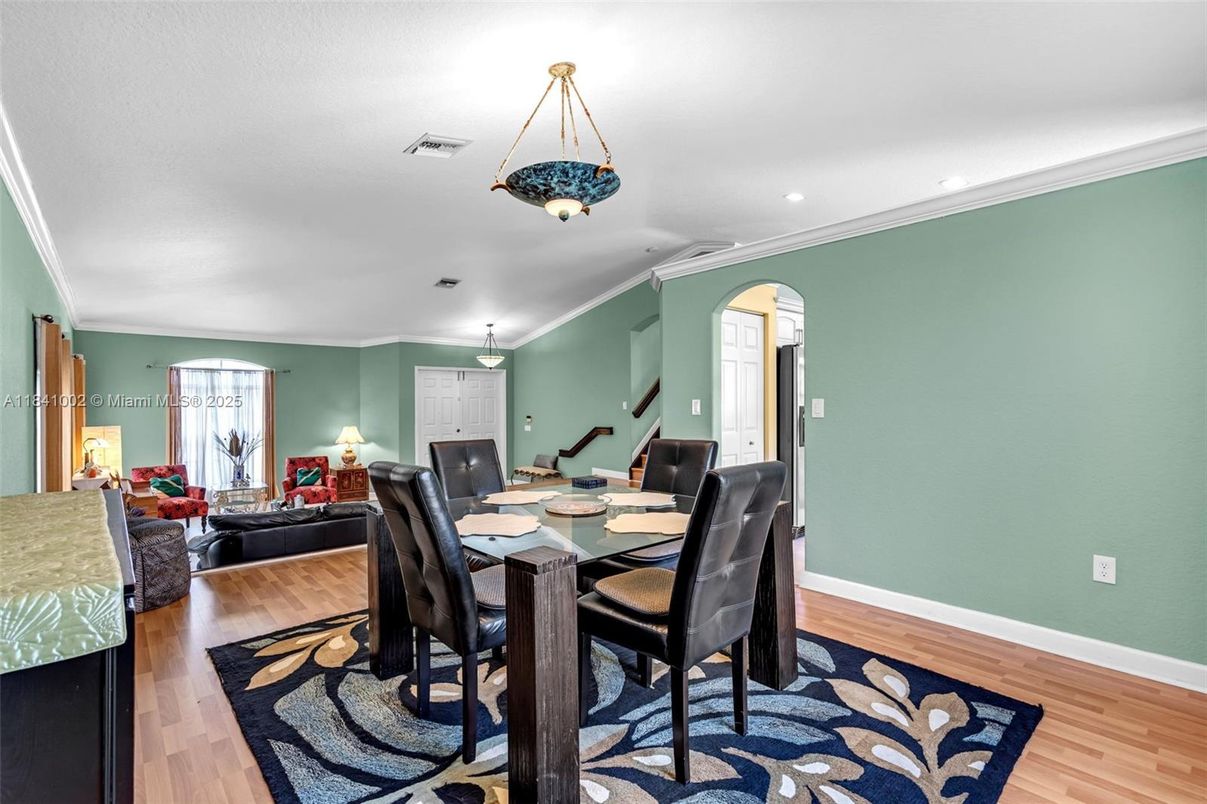 Dining room, Interior, Living room, Pendant Lights, Recessed Lighting, Wood Texture Flooring