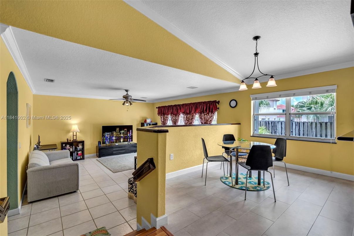 Dining room, Interior, Pendant Lights