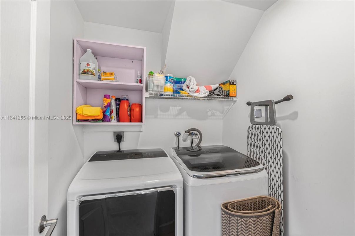 Interior, Washer