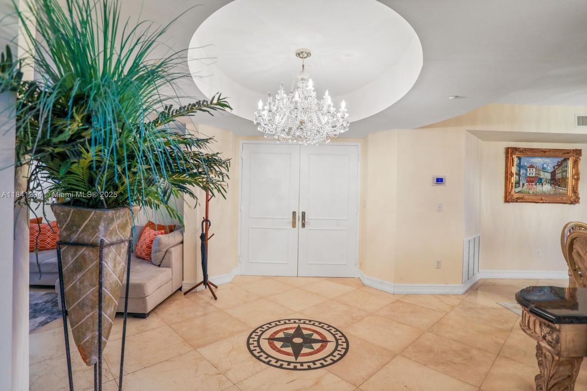 Chandelier, Interior, Recessed Lighting