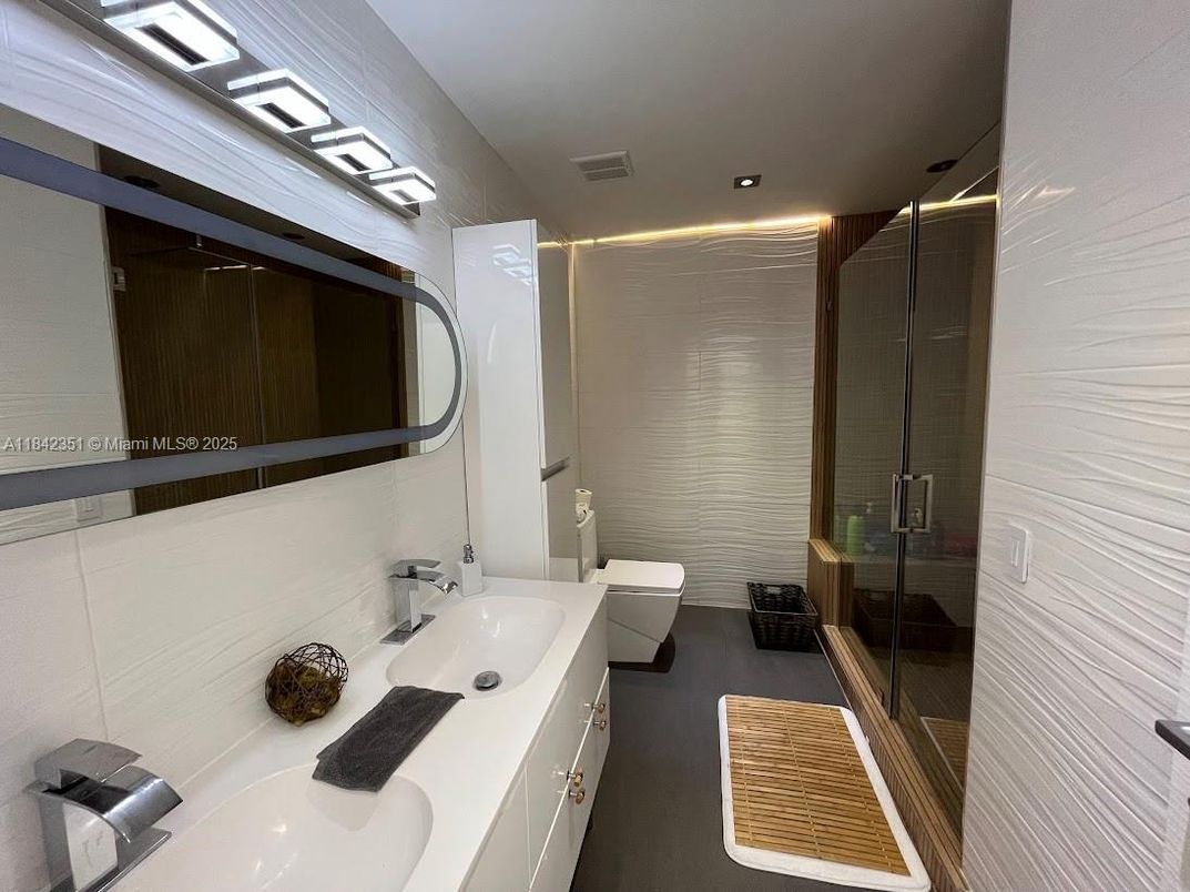 Bathroom, Dual Sink Vanities, Glass Shower, Interior, Recessed Lighting