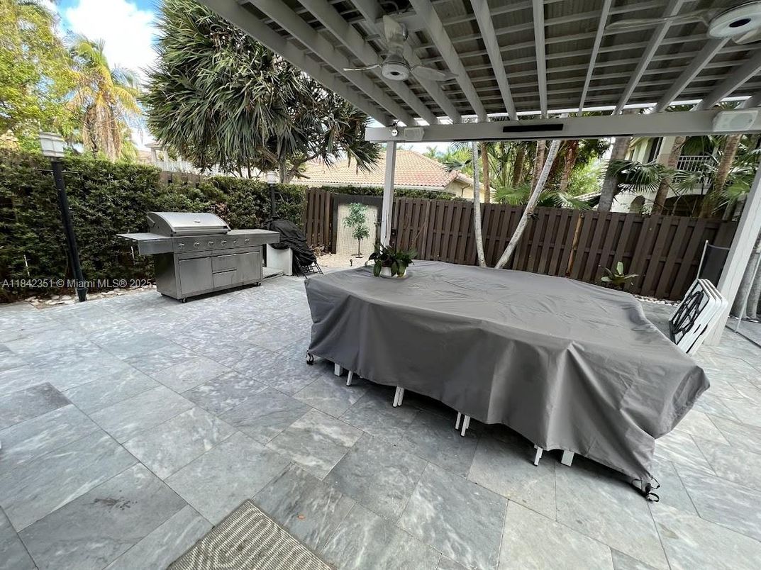 Exterior, Hot Tub
