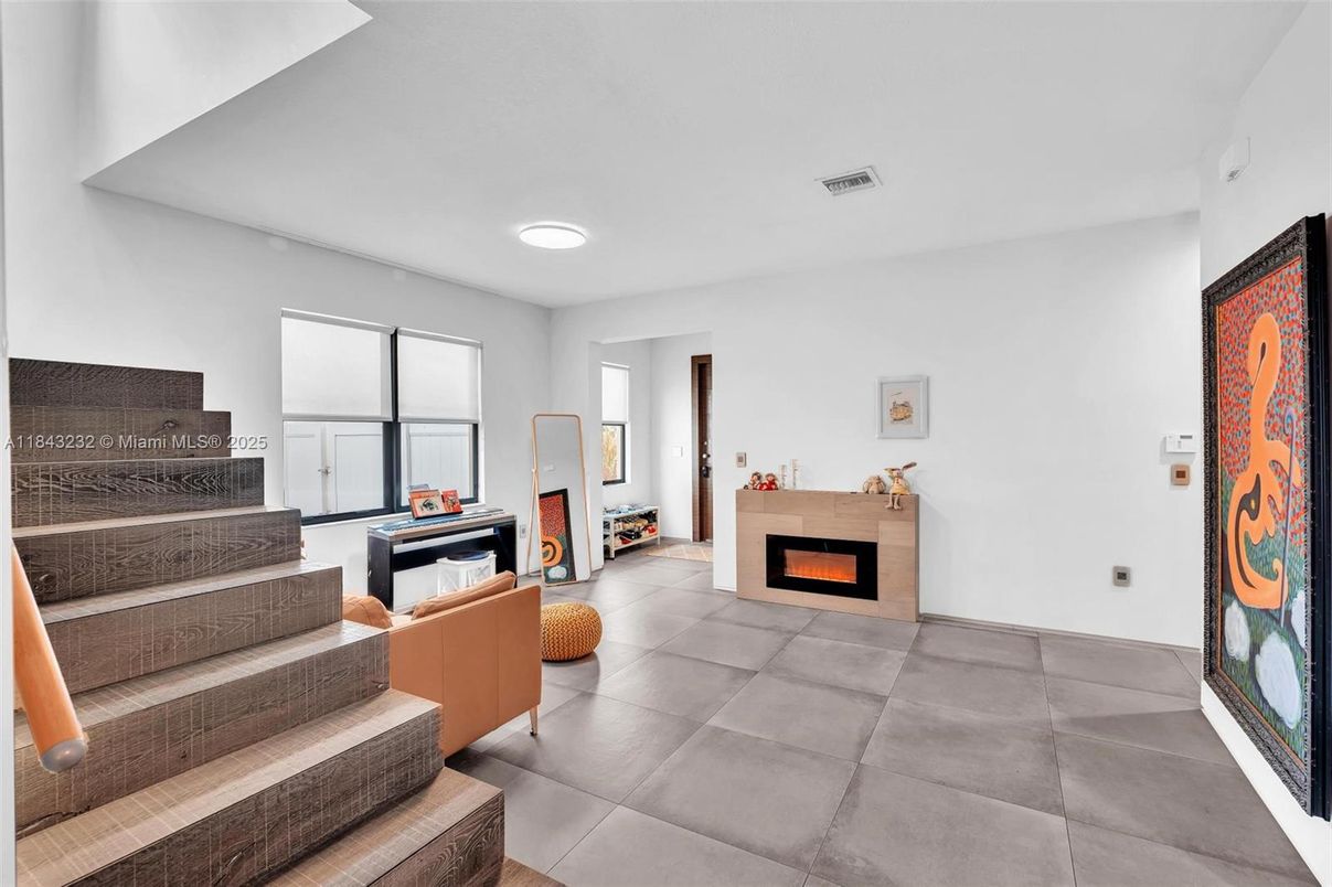 Fireplace, Interior, Recessed Lighting