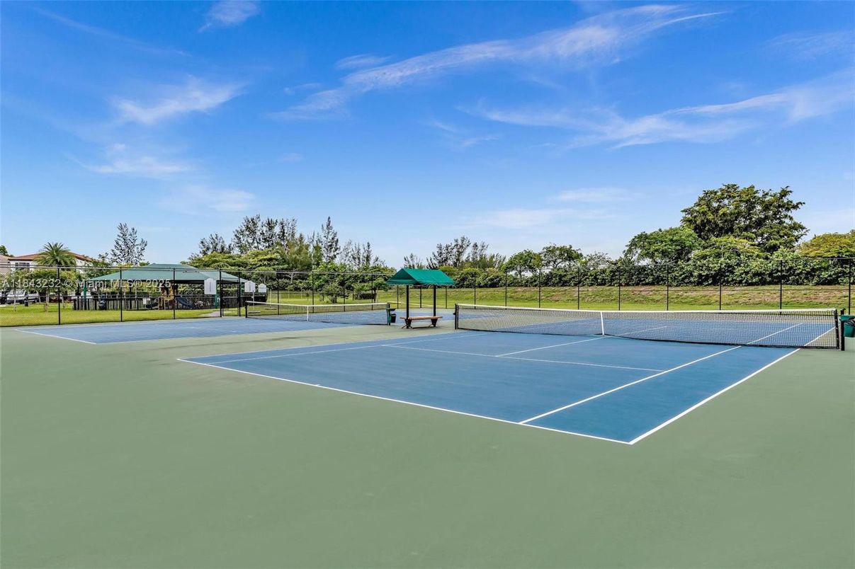 Exterior, Tennis Courts