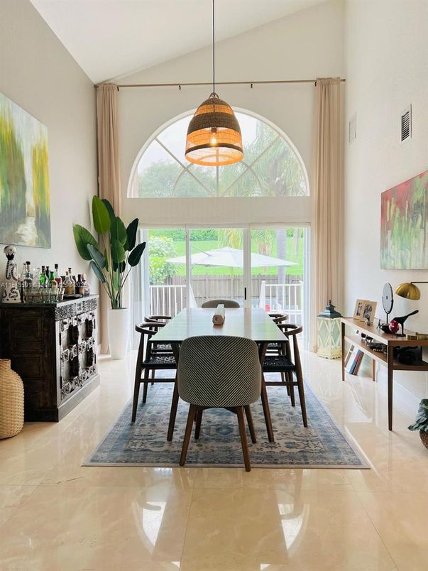 Dining room, Interior, Pendant Lights