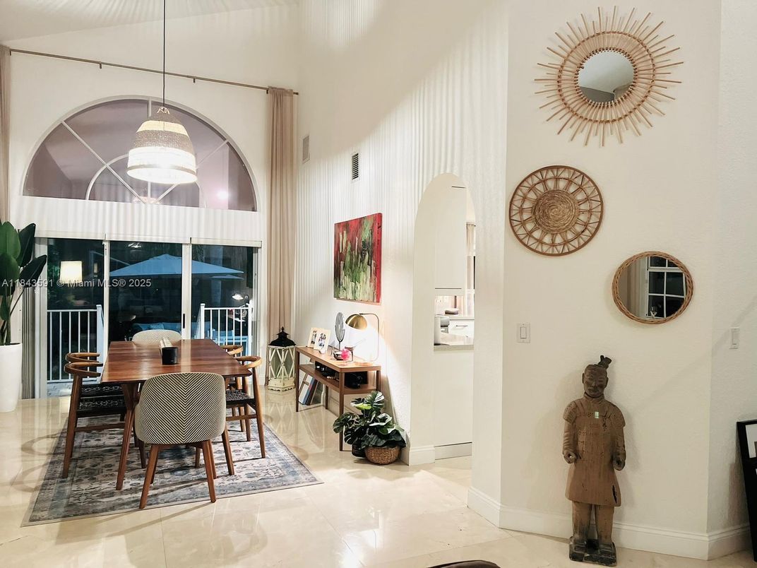 Dining room, Interior