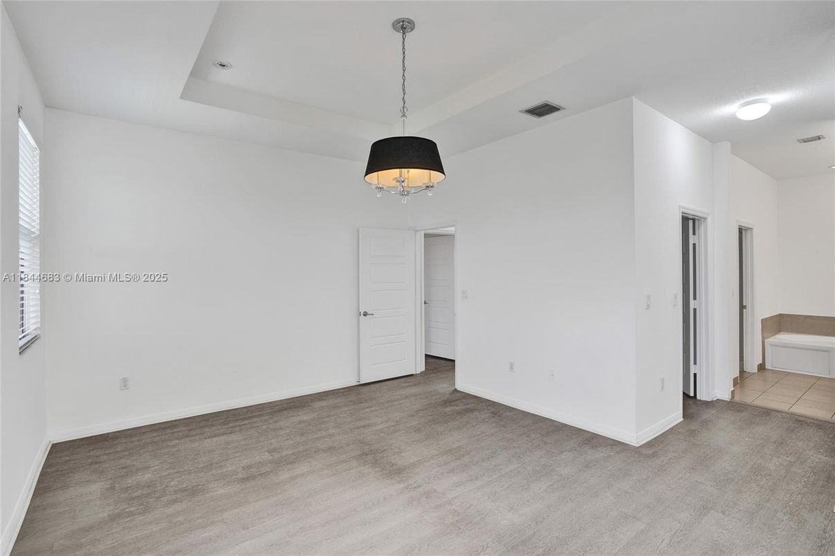 Chandelier, Empty room, Interior