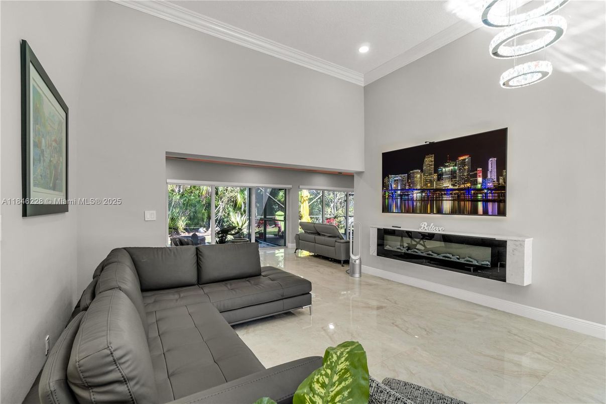 Fireplace, Interior, Living room, Pendant Lights, Recessed Lighting