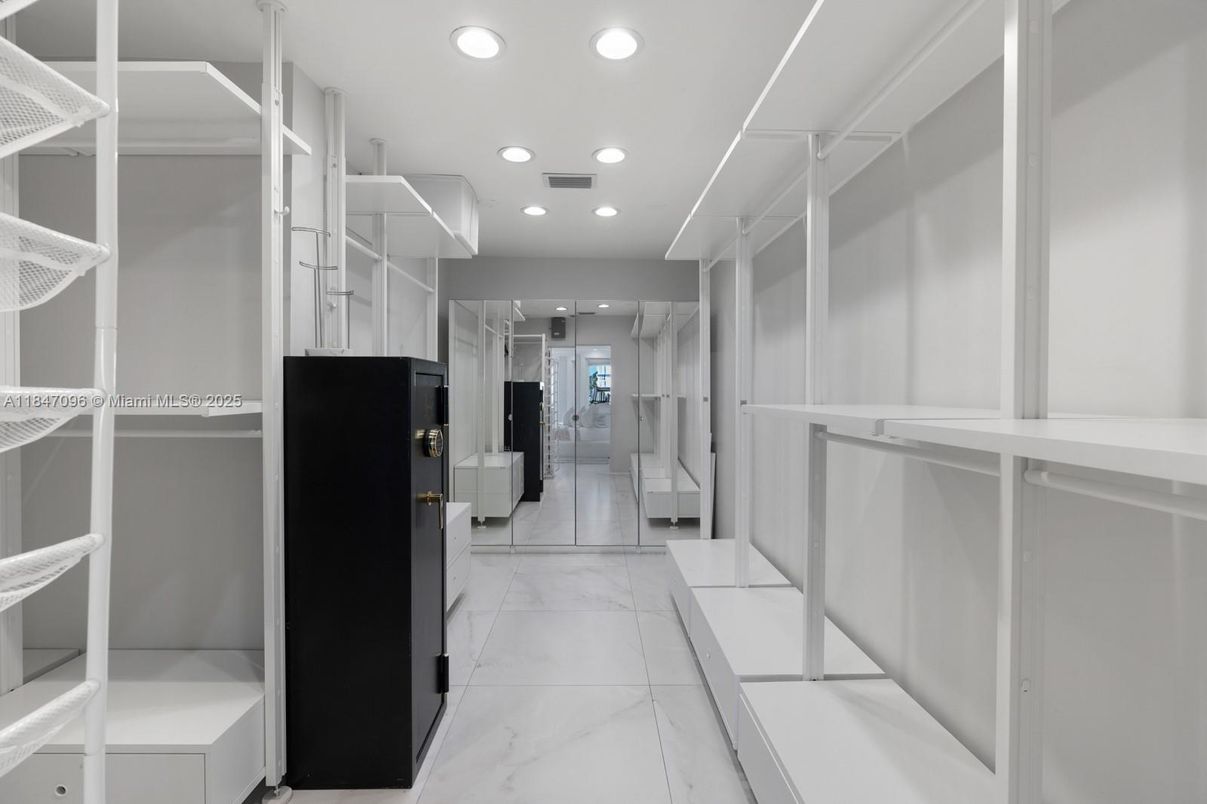 Interior, Marble, Recessed Lighting, Walk-in Closets