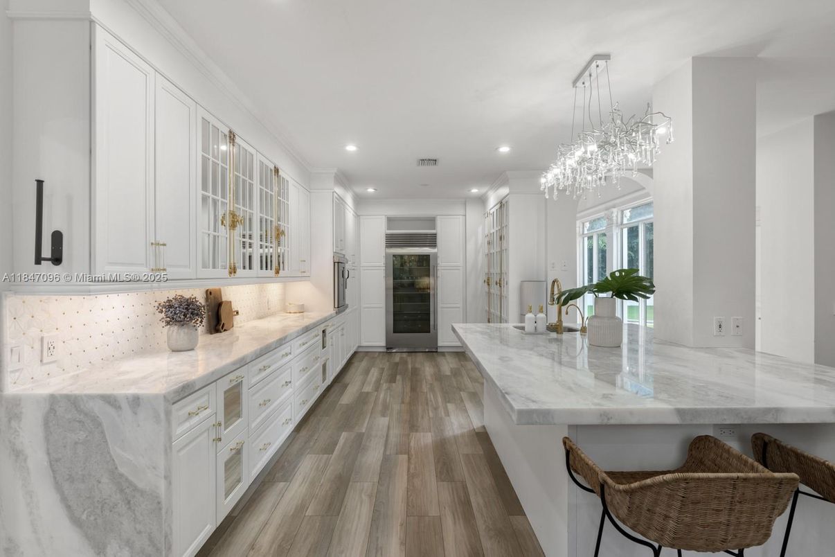 Chandelier, Interior, Kitchen, Pendant Lights, Recessed Lighting, Wood Texture Flooring
