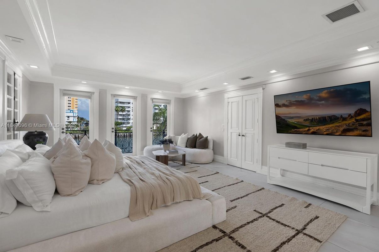 Bedroom, Interior, Living room, Recessed Lighting