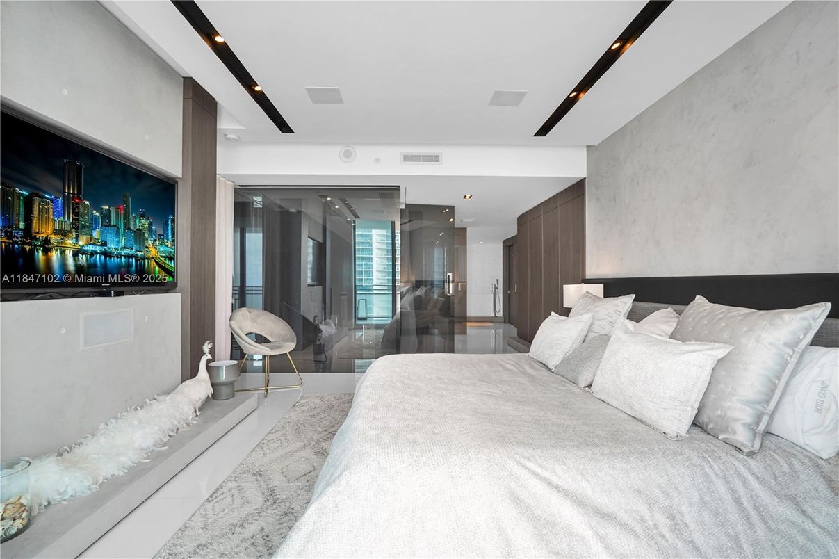 Bedroom, Interior, Recessed Lighting