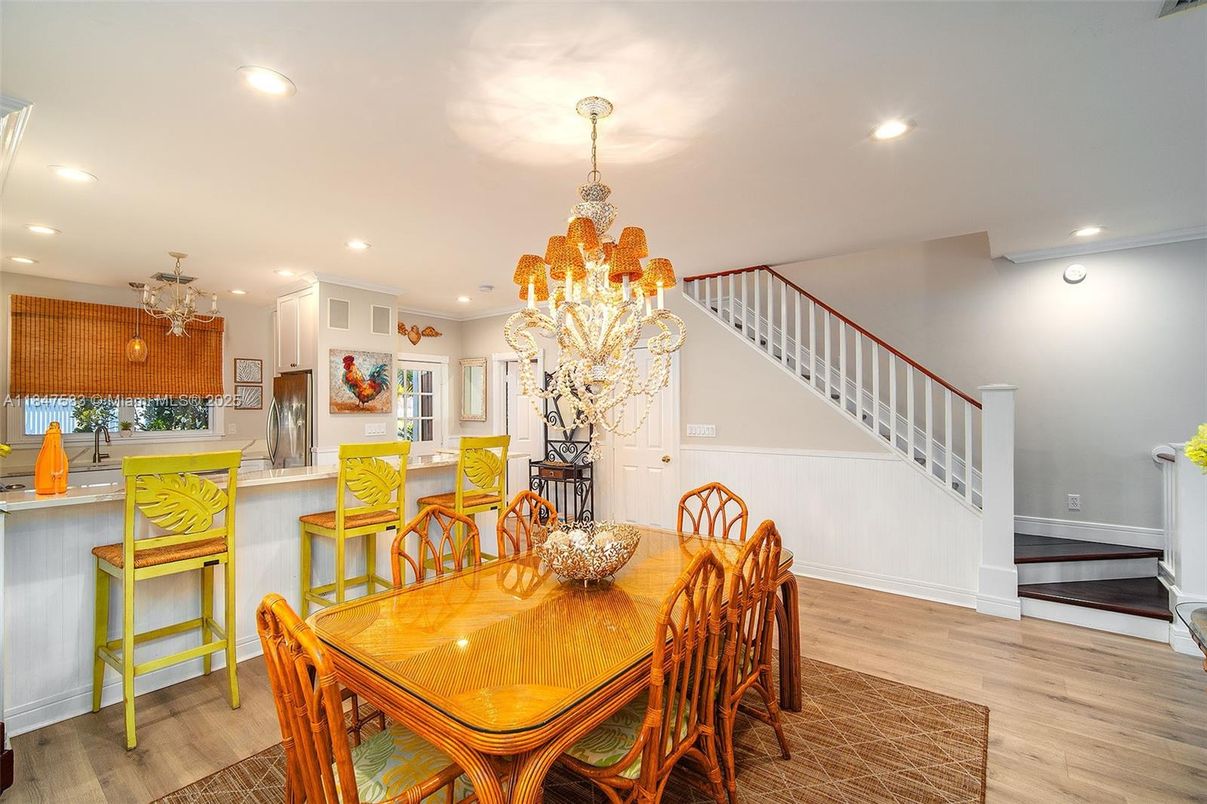 Chandelier, Dining room, Interior, Kitchen, Recessed Lighting, Wood Texture Flooring