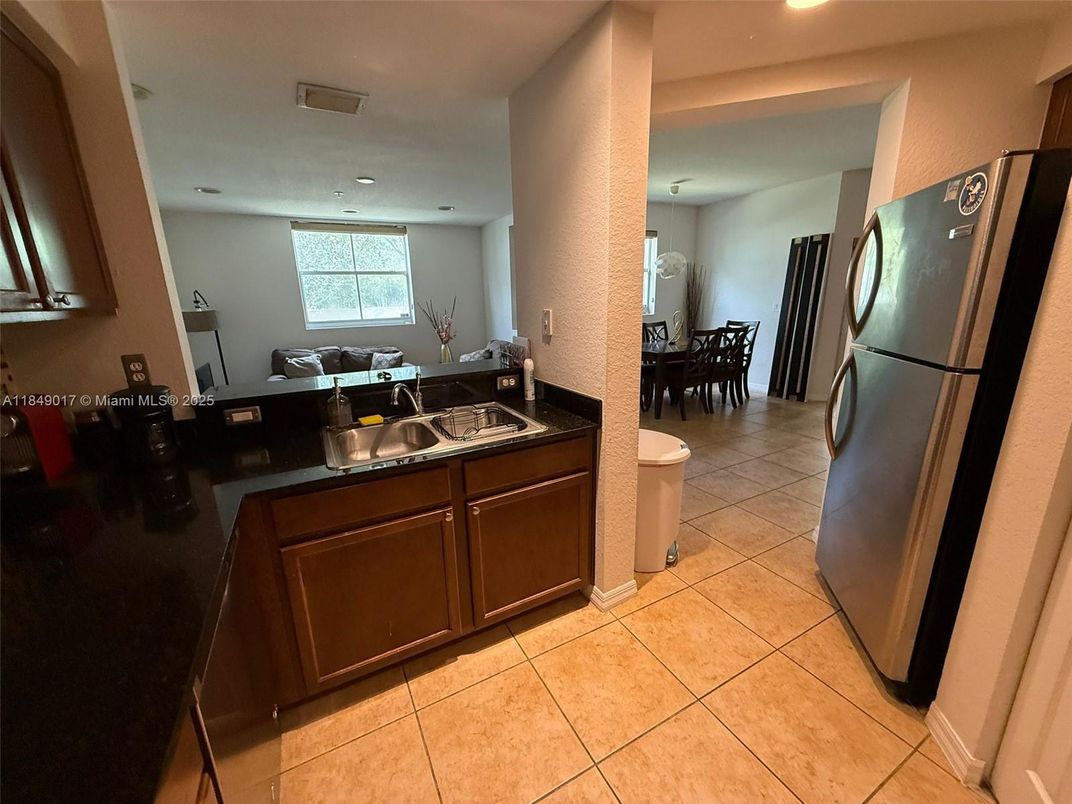 Dining room, Interior, Kitchen, Recessed Lighting