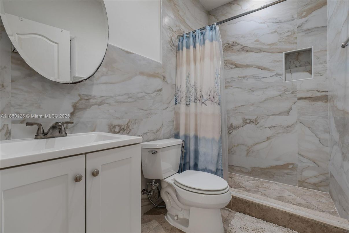 Bathroom, Interior, Marble Walls