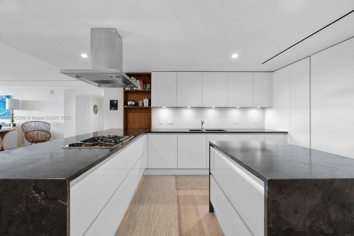 Interior, Kitchen, Recessed Lighting