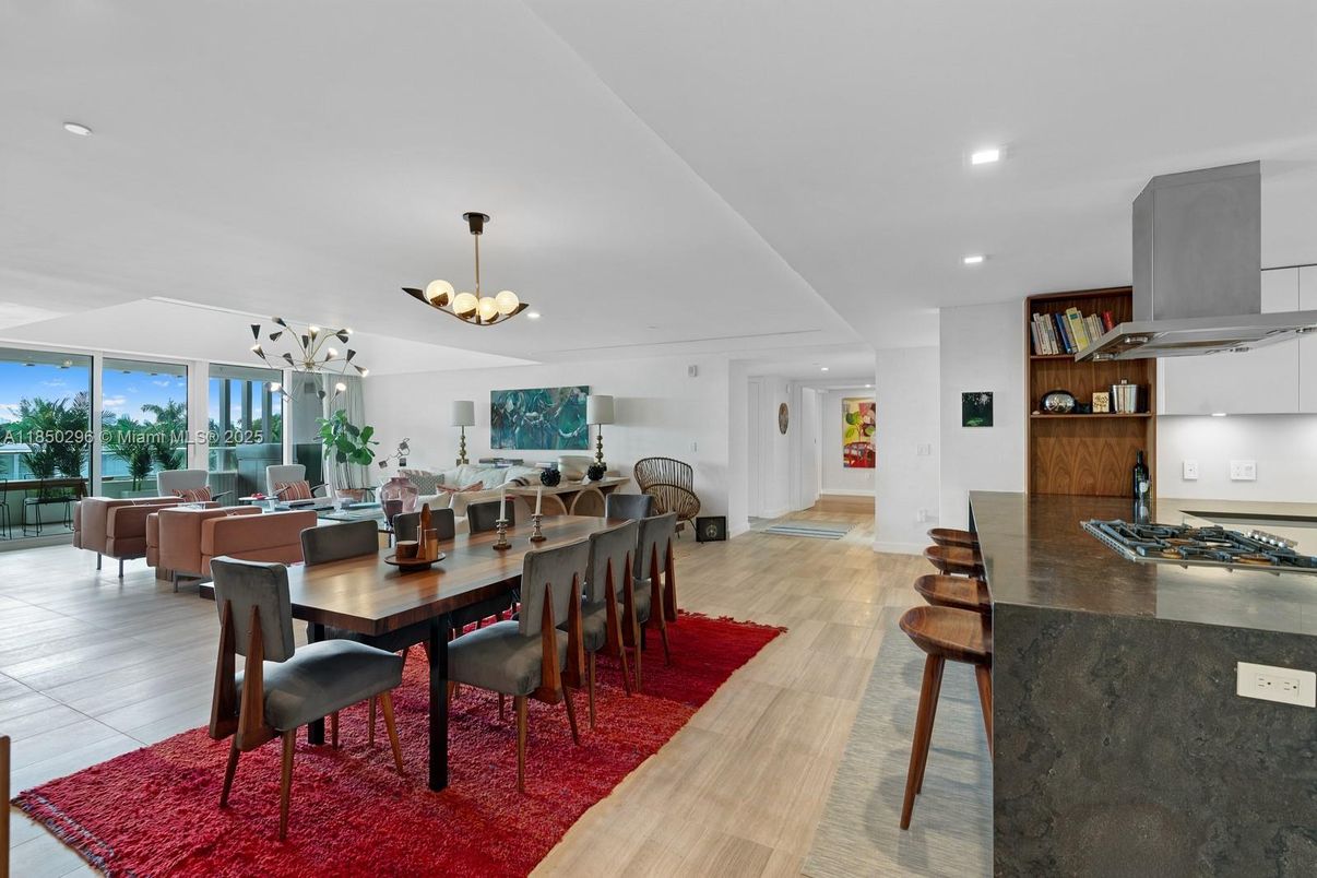Chandelier, Dining room, Interior, Kitchen, Living room, Recessed Lighting, Wood Texture Flooring